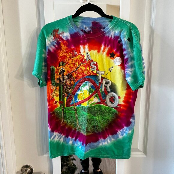 514 Travis Scott Astroworld Tie Dye Tee Size Medium Color Green Red - Picture 1 of 4